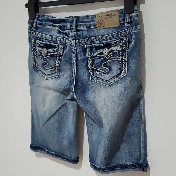 SILVER Tina 26x8.5 jean shorts - Picture 4 of 8